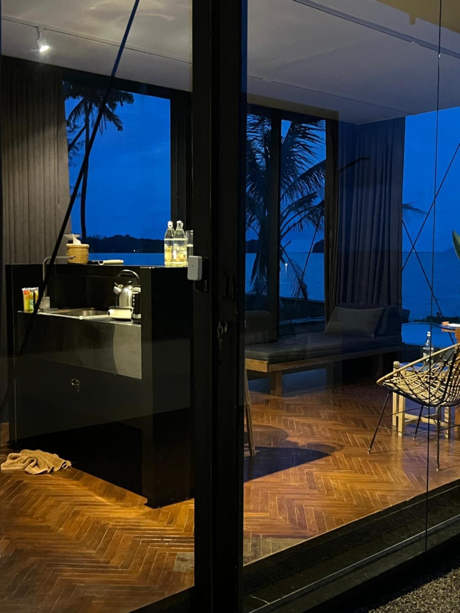 Deepspace Cabin On Quiet Beach Koh Lanta Bagian luar foto